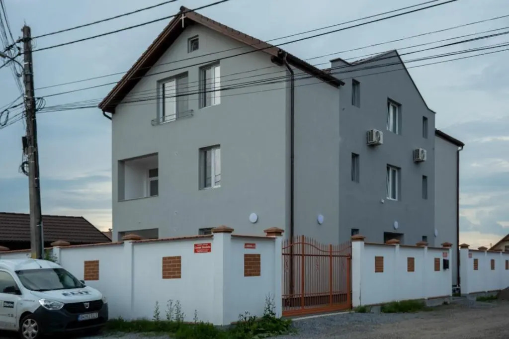 Solomon Apartments ap 1