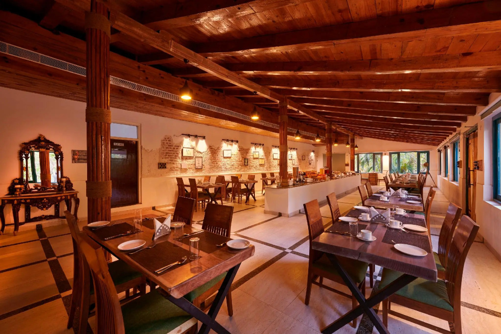 Aacorn Hideaway Resort & Spa
