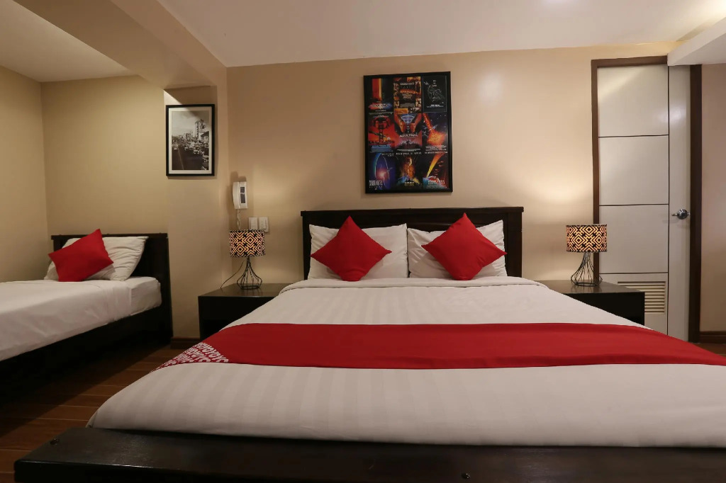 OYO 419 La Scala Residences