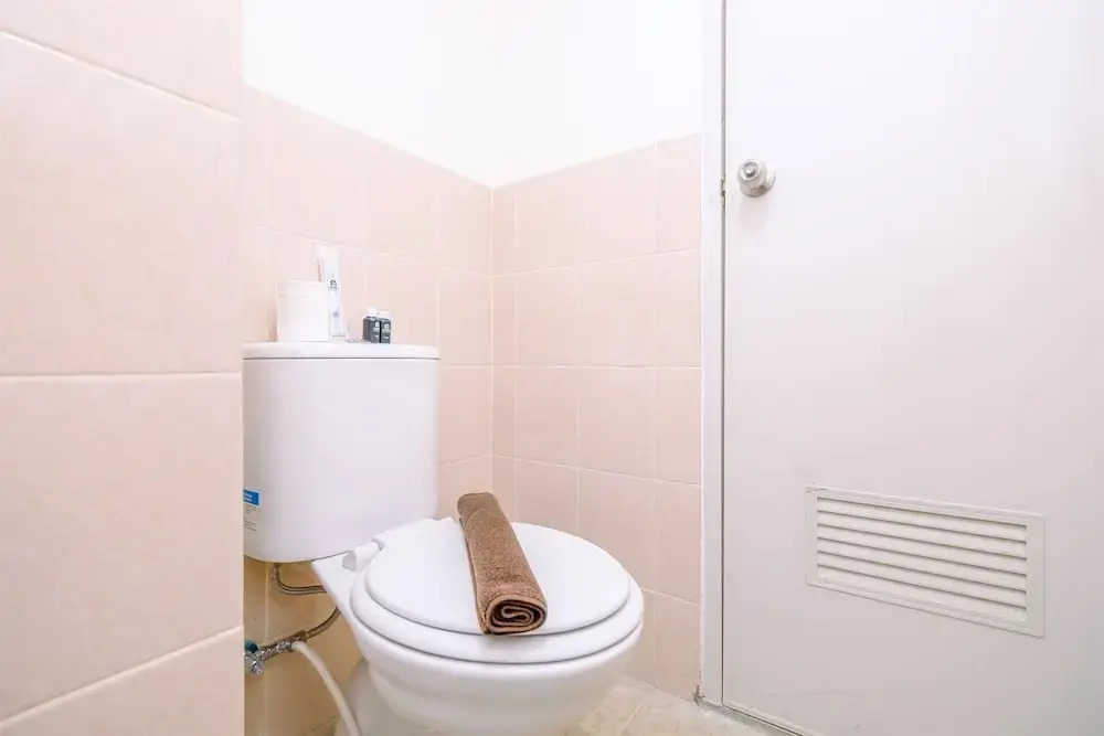 Cool and Warm 2BR at 7th Floor Podomoro Golf View Apartment