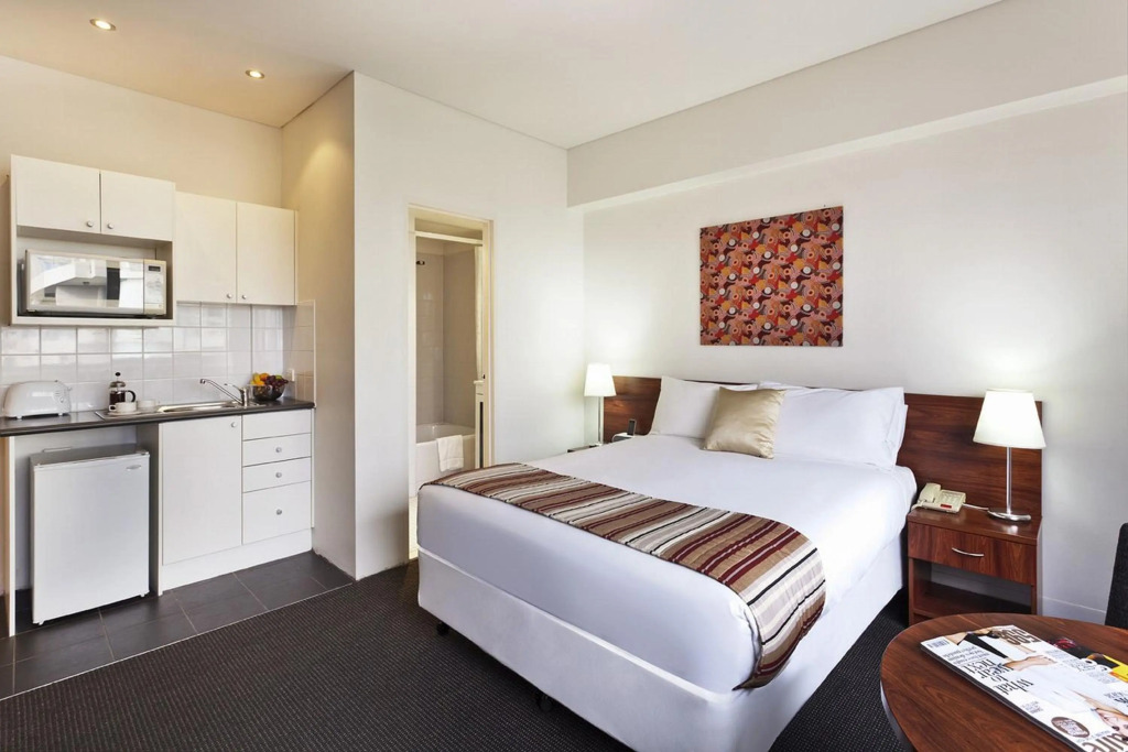 Macleay Hotel