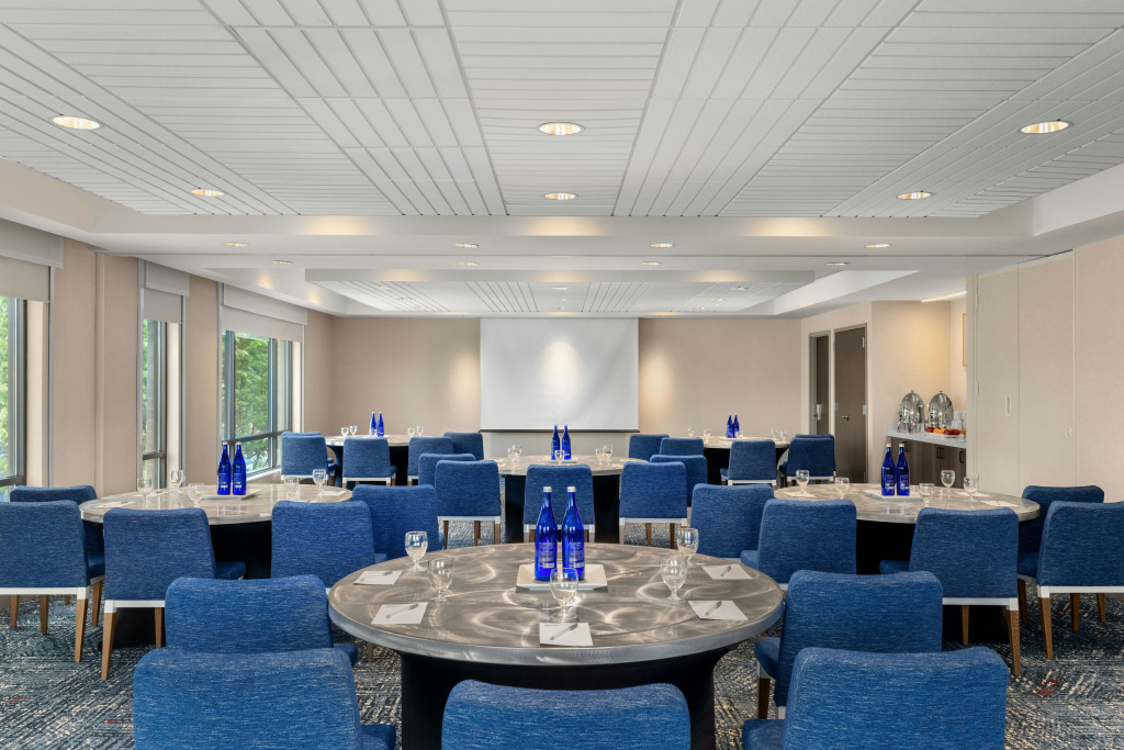 Hilton Garden Inn Burlington Downtown