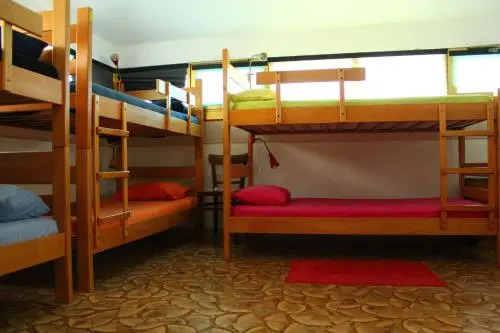 Chillton downtown hostel