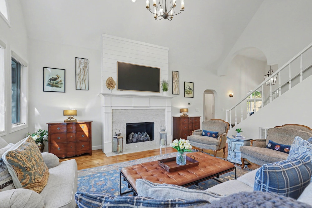Chic Sky Valley Resort Home on Golf Course!