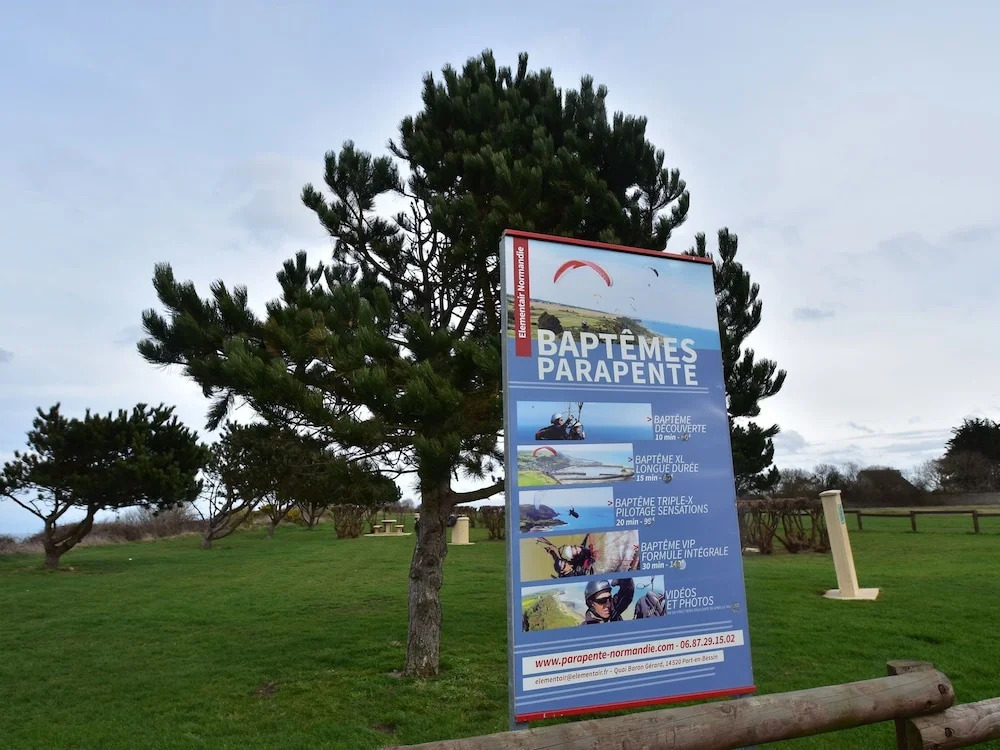 Beautiful Gite With Garden at 700 Metres From the Beach, 10 Minutes From Bayeux
