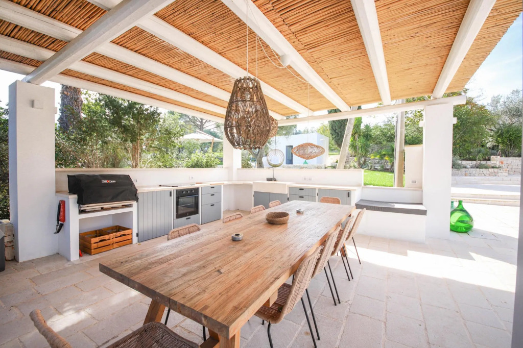 TD Trulli Tortorella with Nature Pool Sauna