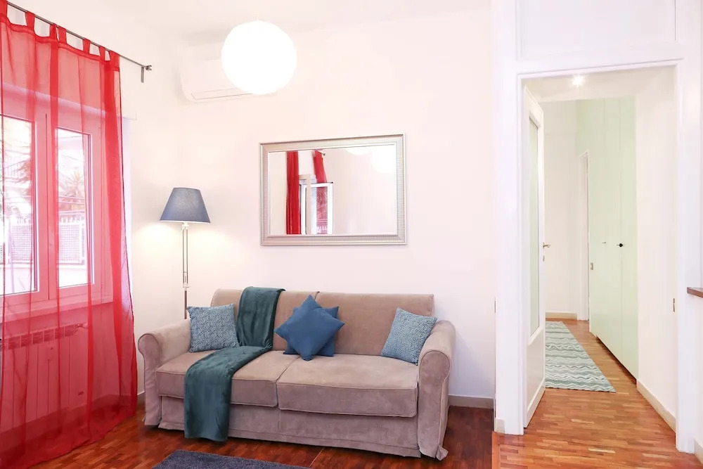 Comfortable Apartment with Terrace