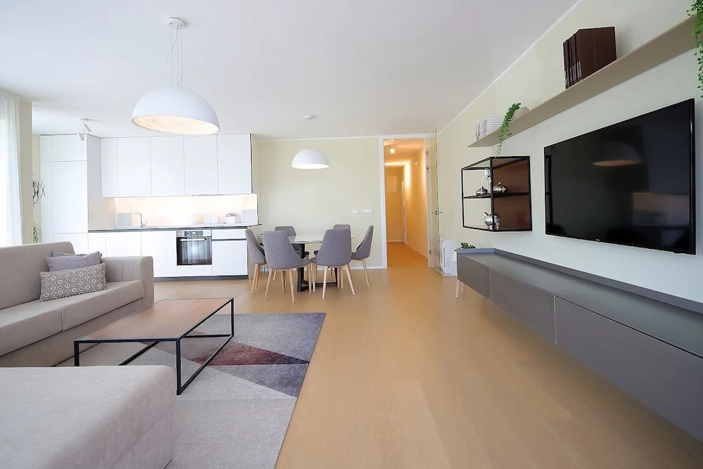 New apartment with swimming pool near the beach