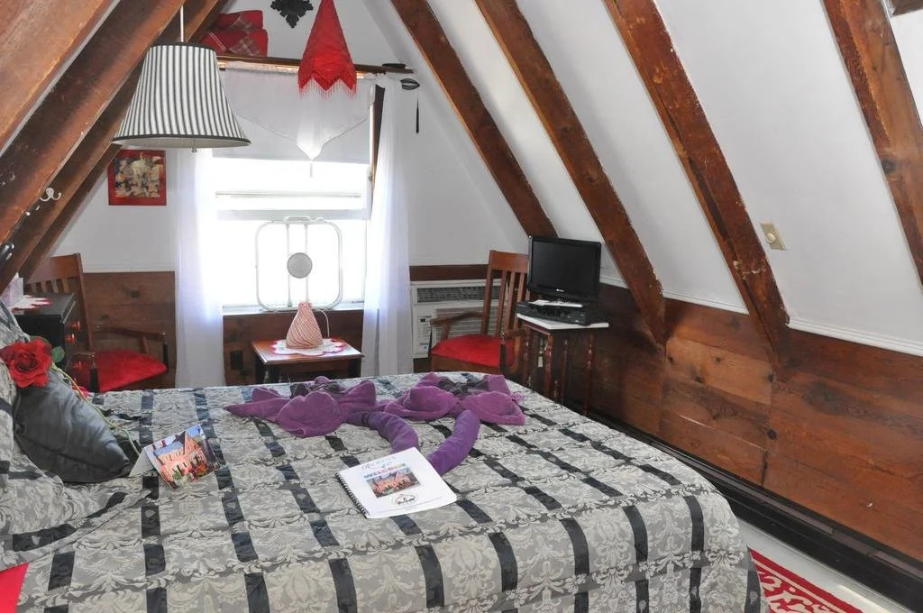 The Gaslamp Bed and Breakfast