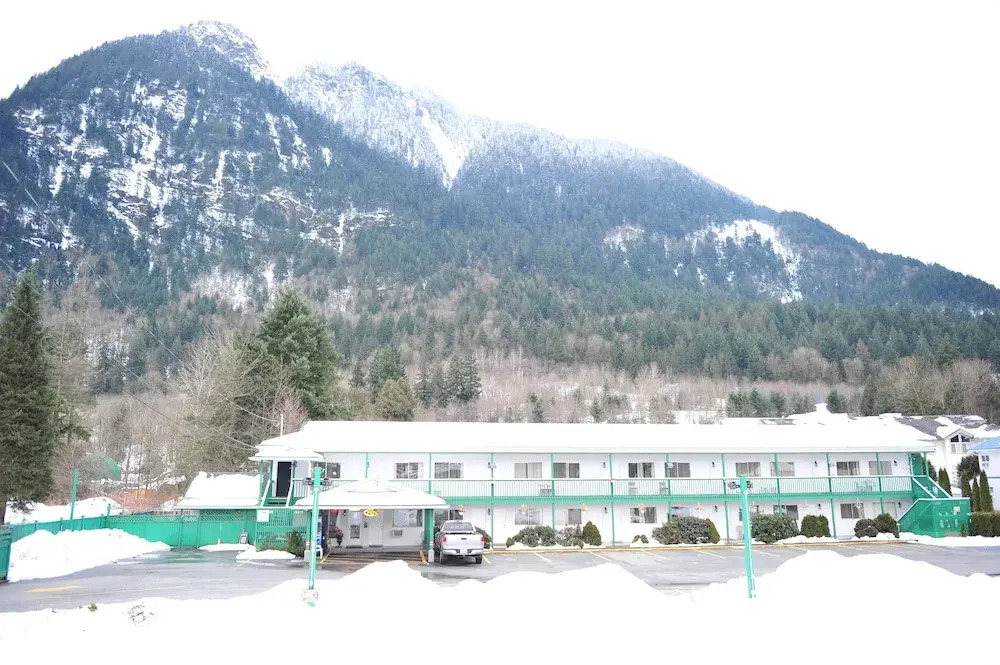 Royal Lodge Motel