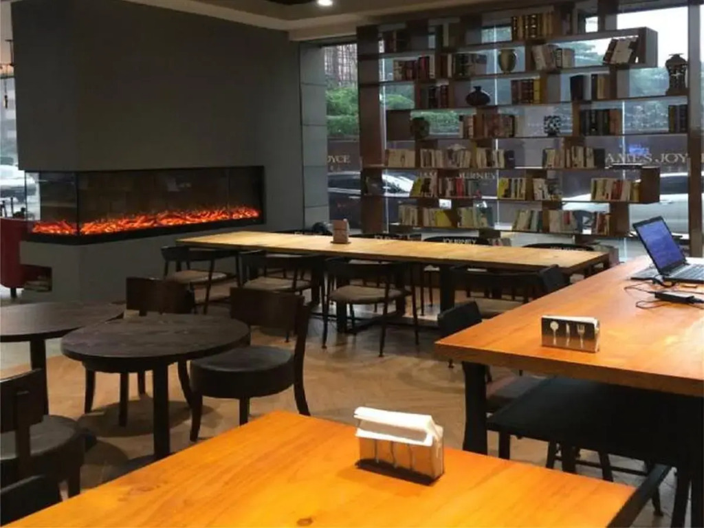James Joyce Coffetel Qingyuan Government Branch