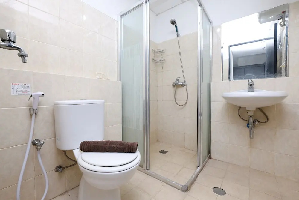 Nice And Elegant 1Br At The Wave Kuningan Apartment