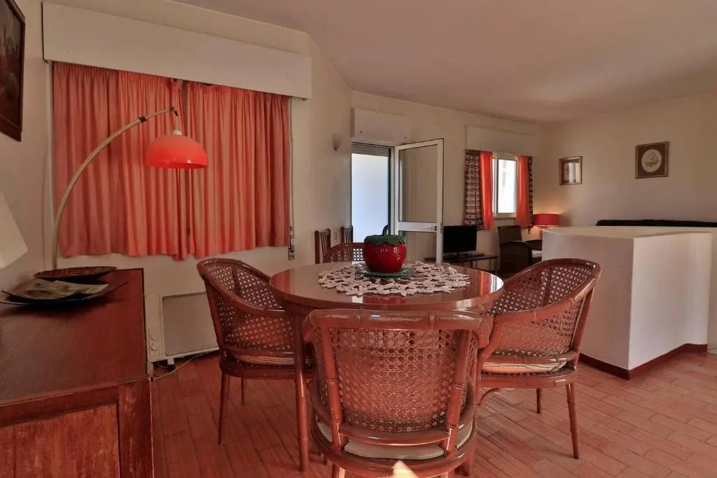 Casa Vale do Lobo 114 - Great Townhouse few minutes walk from Beach Praca