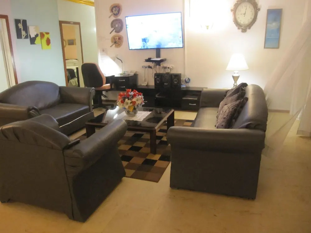 Captain Cook Apartments