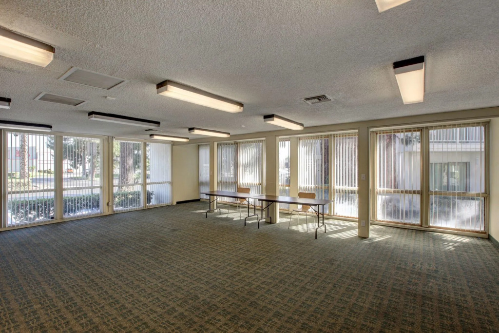 Motel 6-Santa Ana, CA - Irvine - Orange County Airport