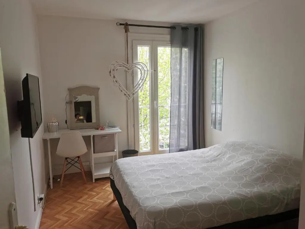 Chambre dans appartement partagé