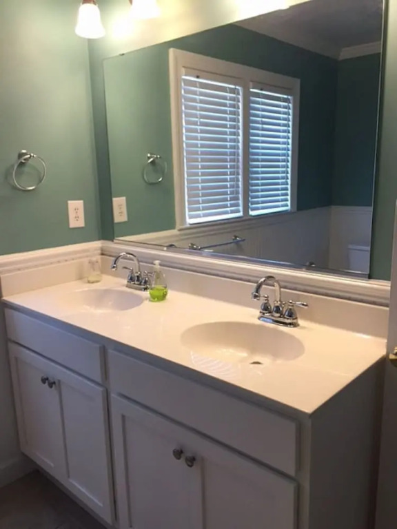 Pelican Watch - 6 Br Home