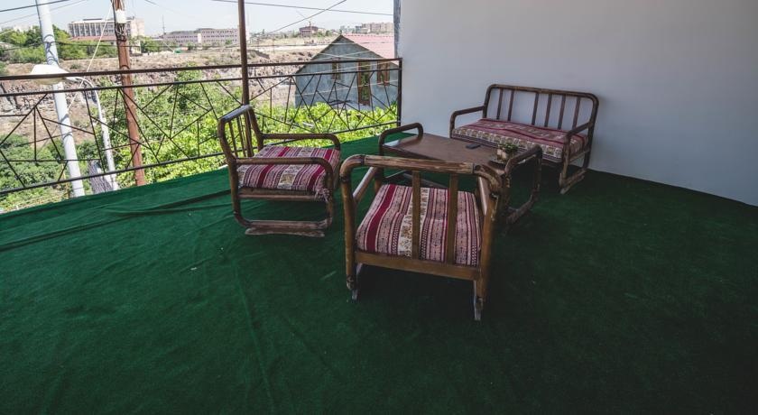 LeMarz Hostel