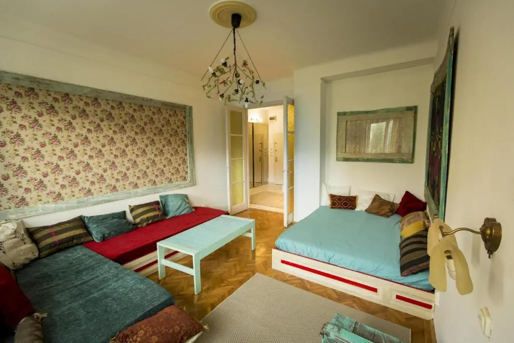Cosy Art Flat 2