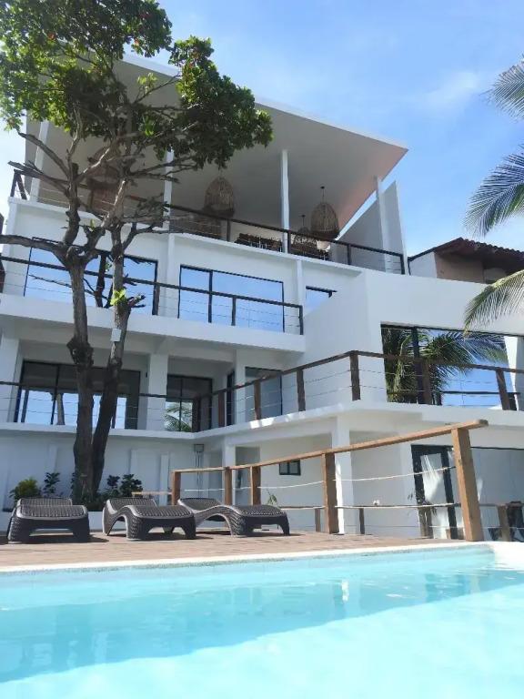 Laola Surf Residence