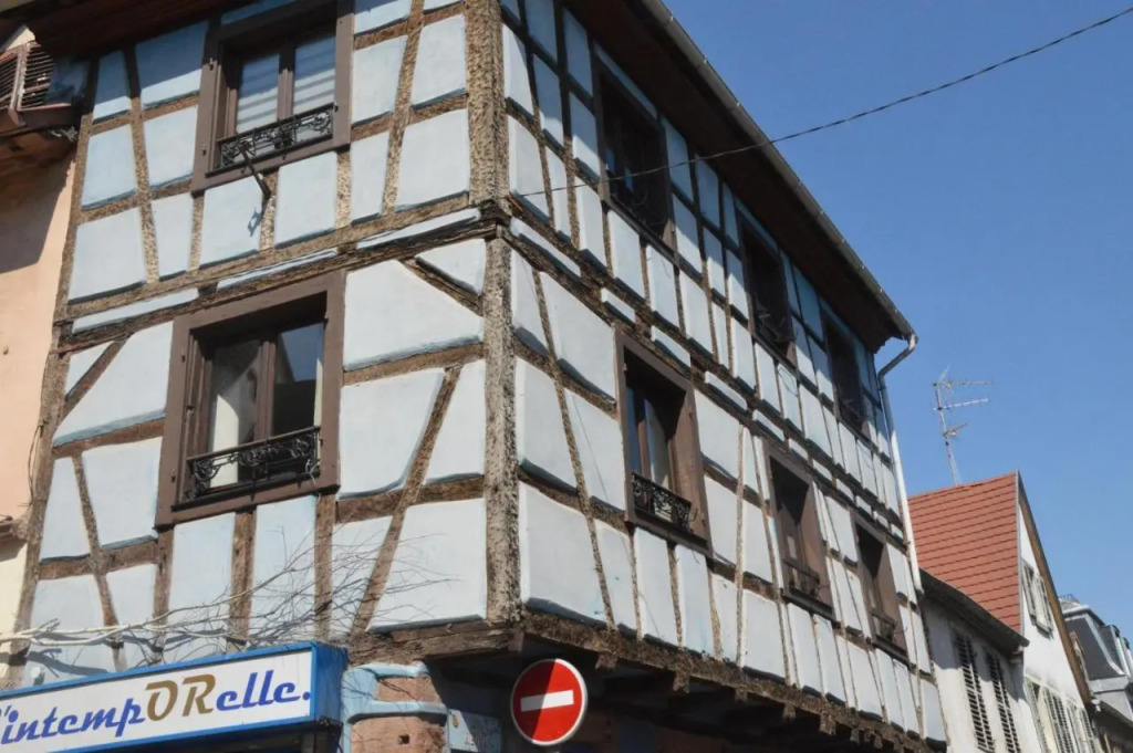 Maison Bleue