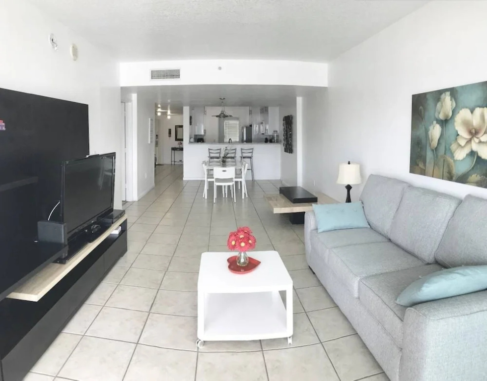 Le Marina Bay 304 - Condo 3 People, Sunny Isles