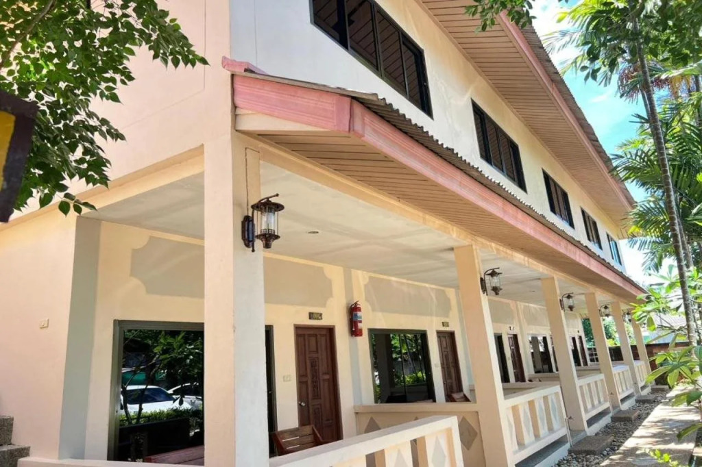Diamond Beach Resort