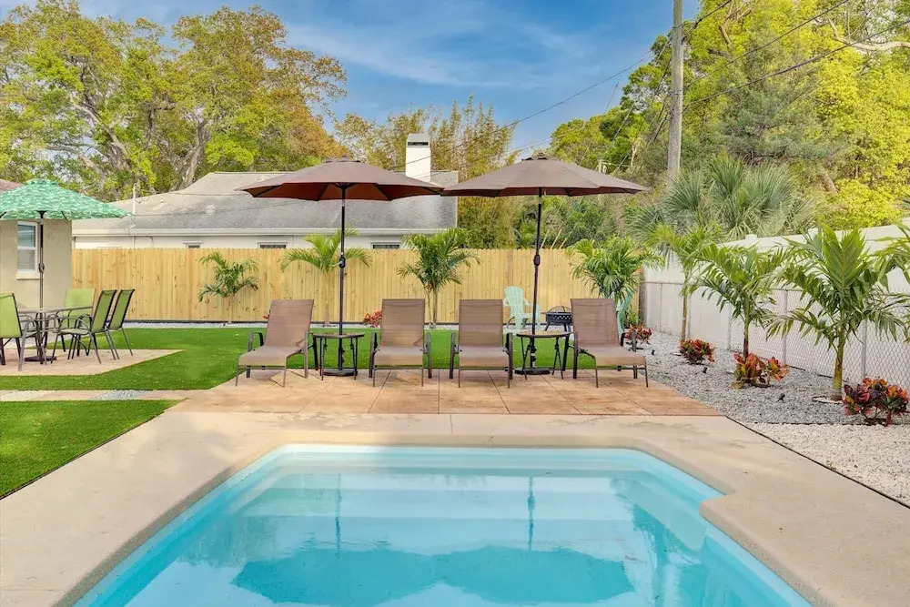 Palm Oasis 2 2 Serene Backyard Private Poolside