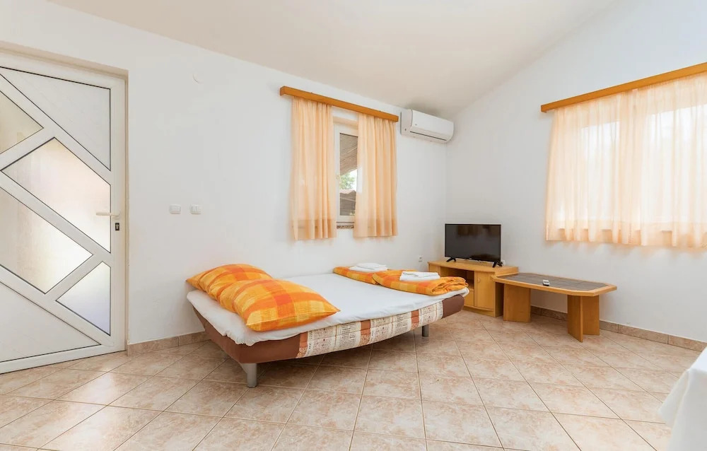 Nice Apartment in Vodnjan With 1 Bedrooms, Wifi and Outdoor Swimming Pool