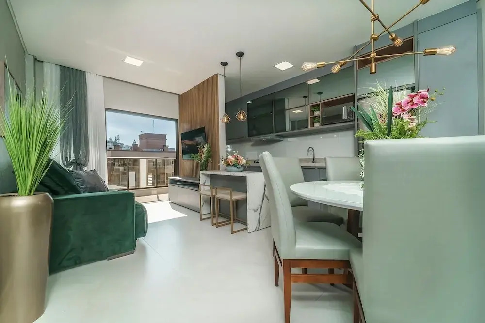 833-Apartamento 2 suítes em Bombinhas