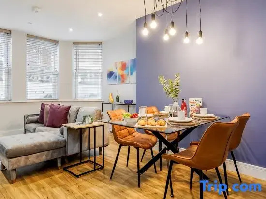Coastal 1-Bed Apt w/ Free Gym, Parking & Garden