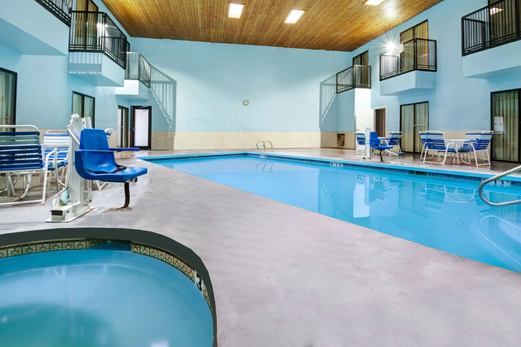 Days Inn & Suites by Wyndham Albuquerque West