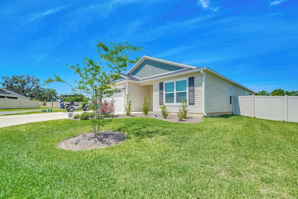 Furnished Lanai & Golf Cart: The Villages Home