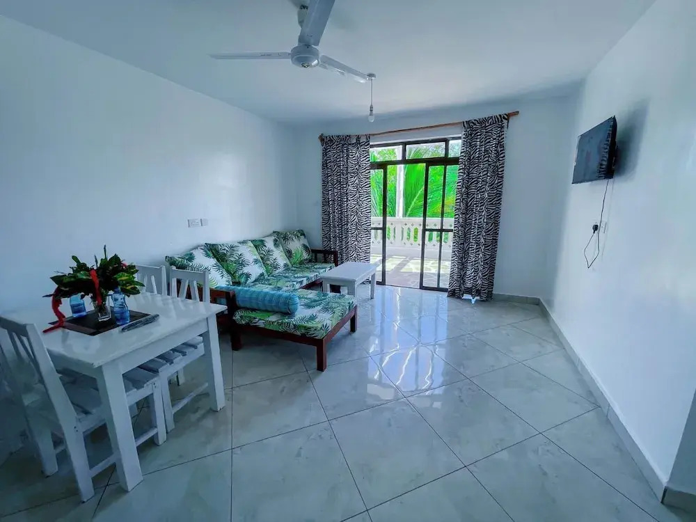 Silent Palms Villa