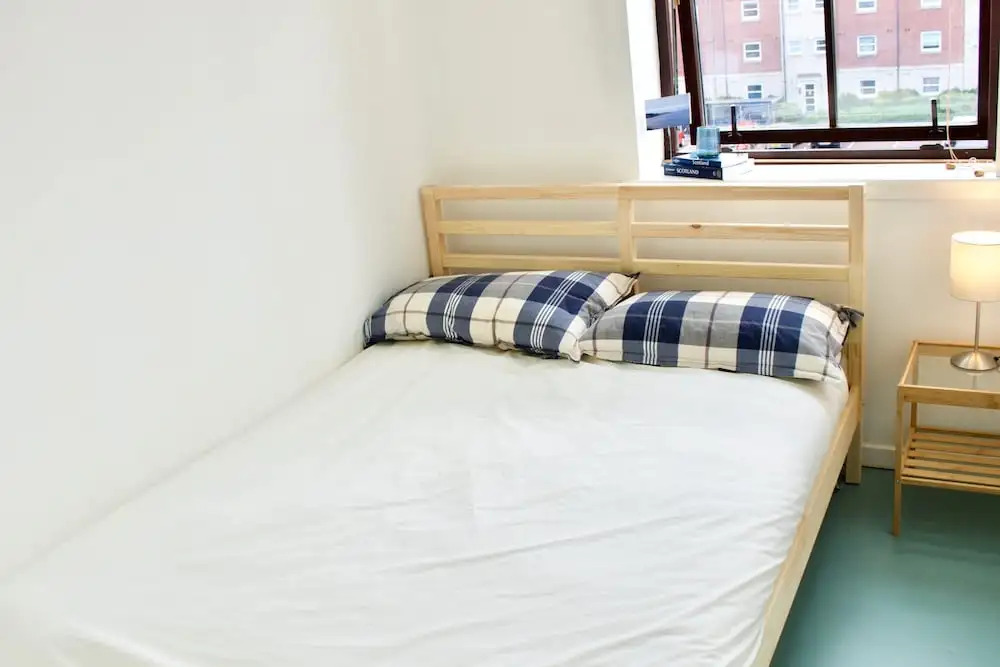 Spacious 2 Bedroom Flat