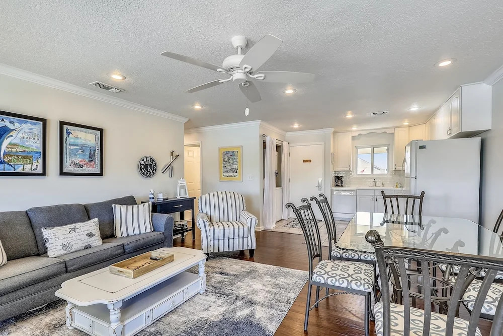 SPC 3203 - Recently Upgraded Pet Friendly 2 BR at Sandpiper Cove - Gorgeous unit by RedAwning