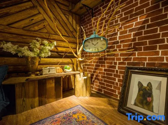 Yuehui Lake View Art Guesthouse