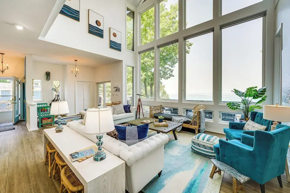 Private Beachfront Lake Michigan Rental w/ Kayaks