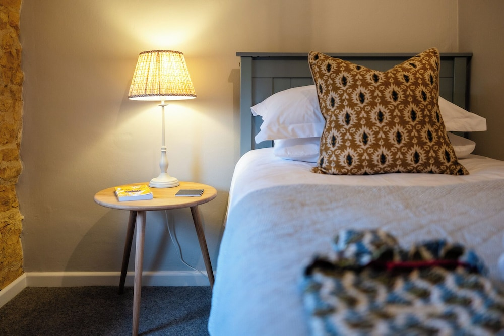 Beautiful 2 BD Cottage in the Cotswolds
