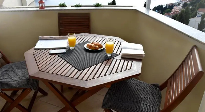 Blue Star Apartments
