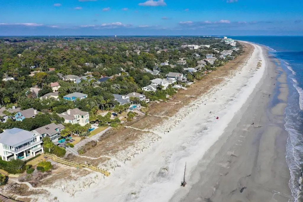 111 Dune Ln 6 BR Oceanfront Home Forest