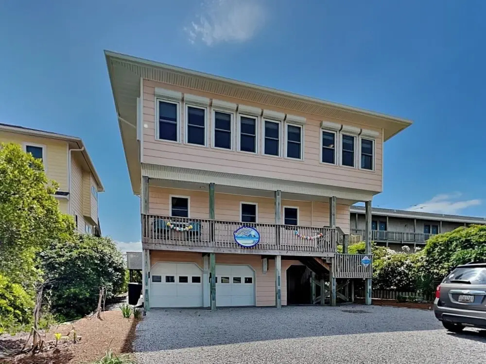Sunshiny Daze by Topsail Realty