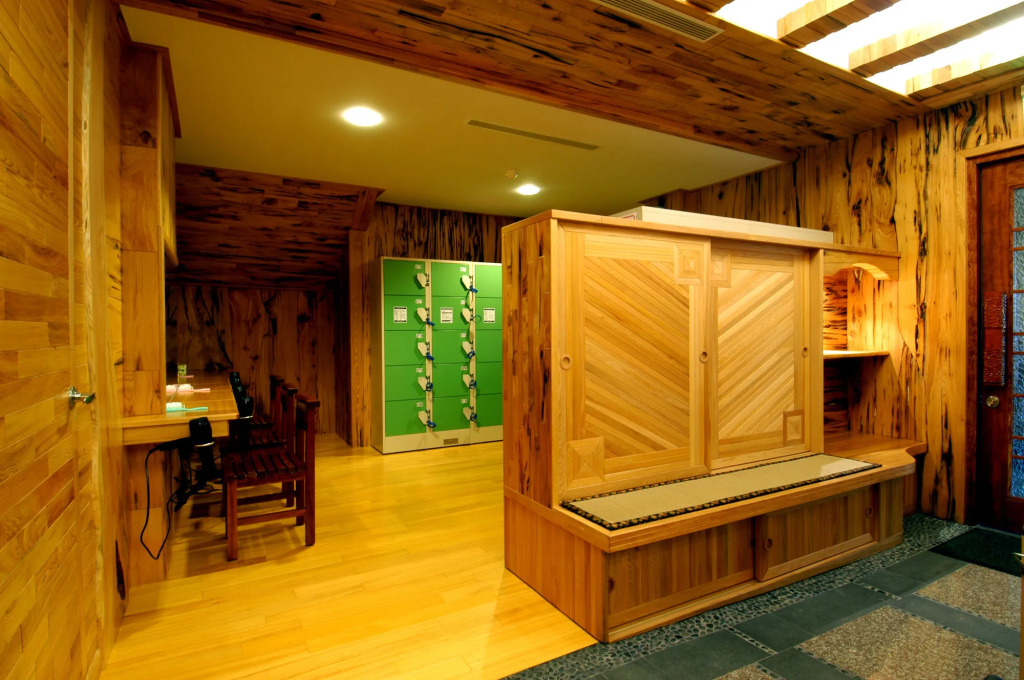 Full Moon Spa