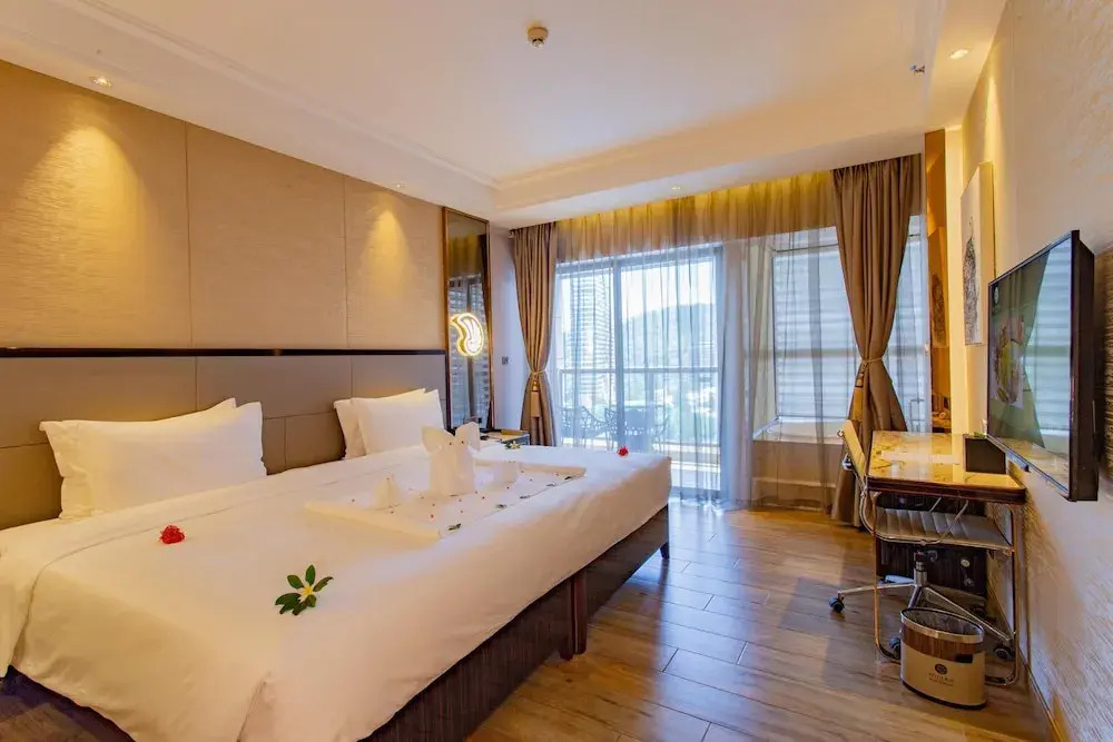 YueXin Tomorrow Hotel Sanya