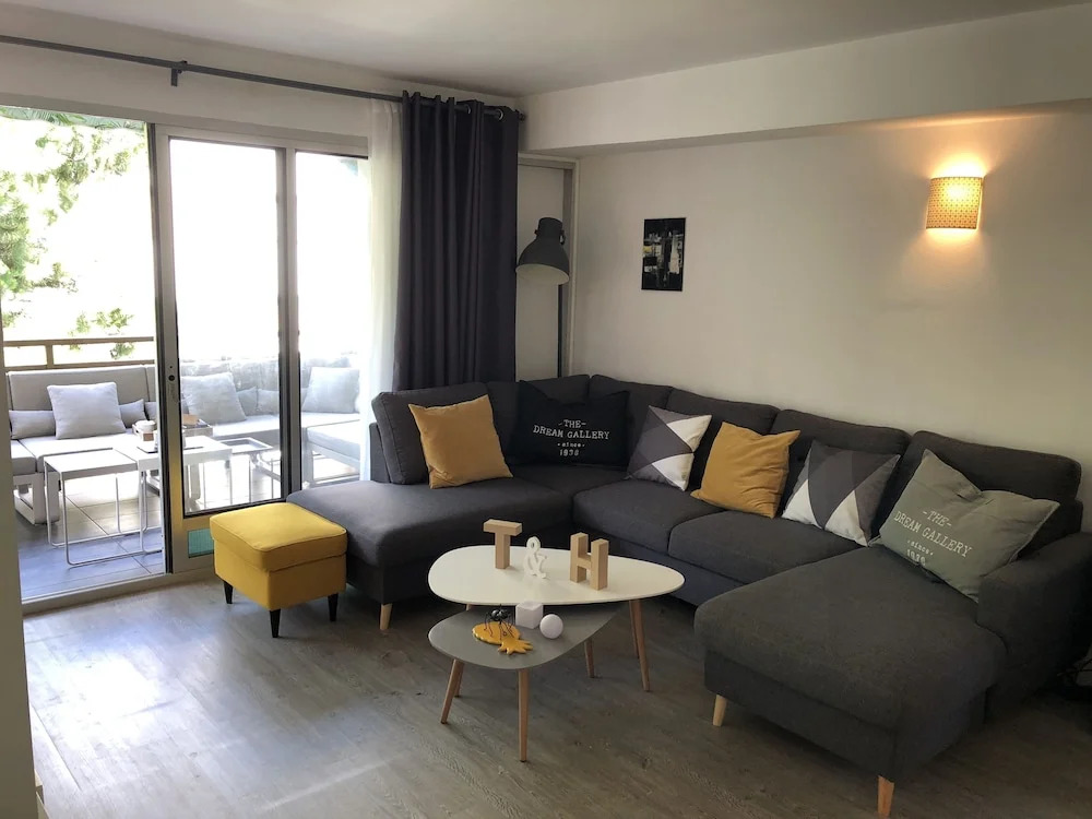 T&H Aragon Family Apartment