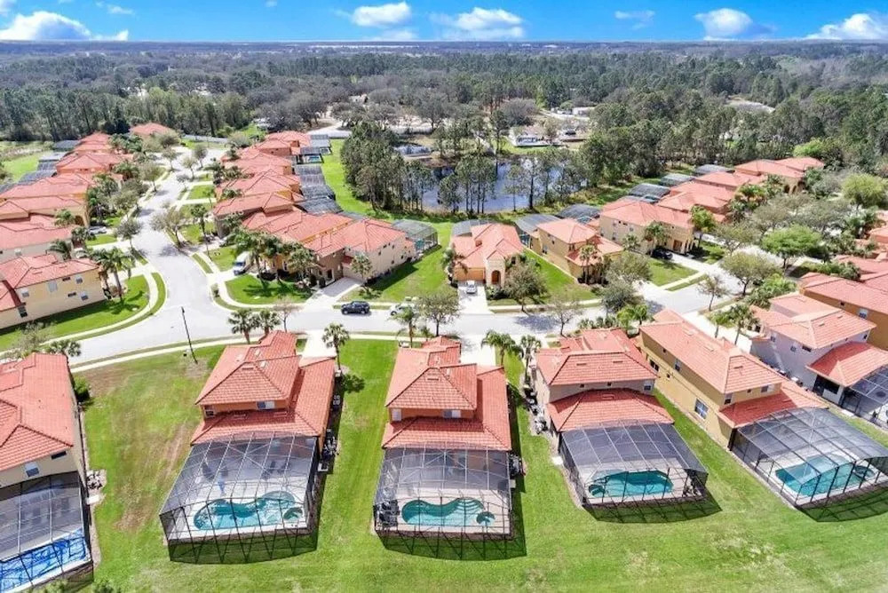 Watersong - Luxurious 5bd/4.5ba Pool Home #5wr510