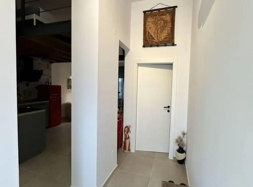 Apartment With Cozy Bedroom
