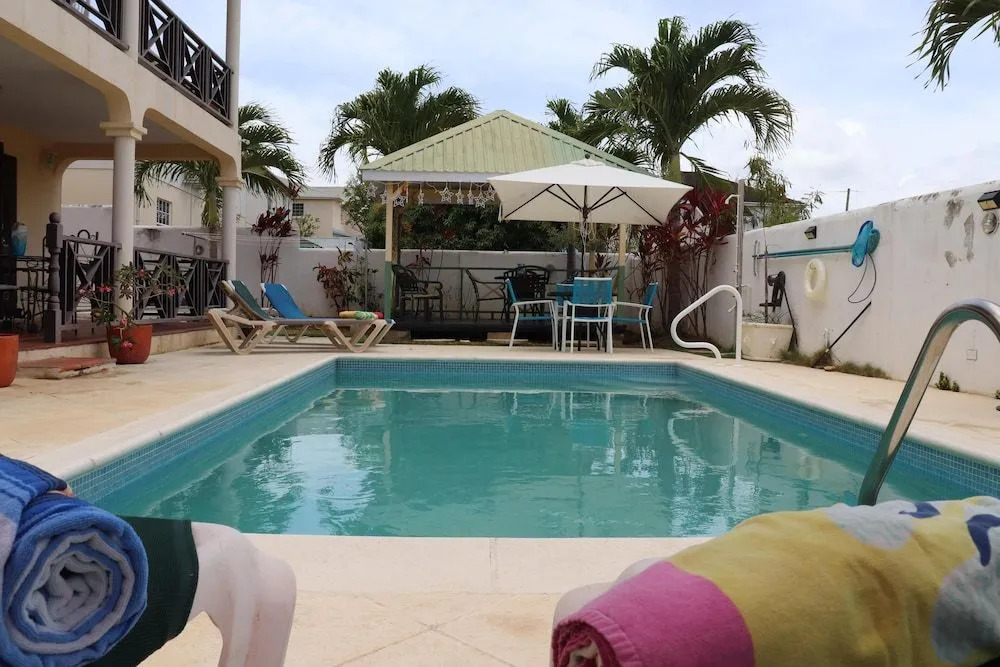 Ginger Lily 2-bed Suite at Sungold House Barbados