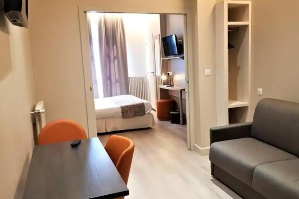 Hôtel Montaigne