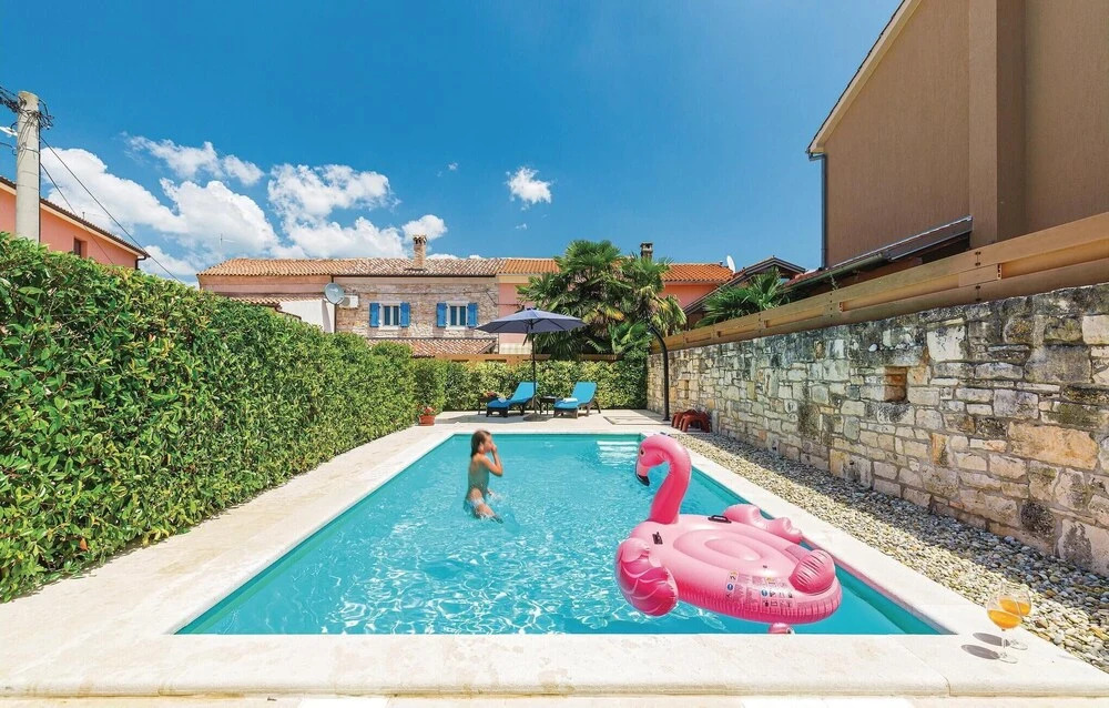 Amazing Home in Rovinj With Wifi and 2 Bedrooms